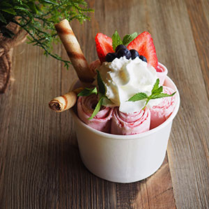Strawberry Scrollicious